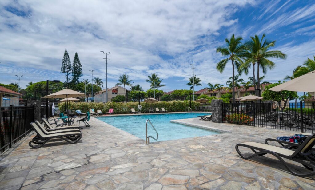 Keauhou Kona Surf & Racquet Club pool