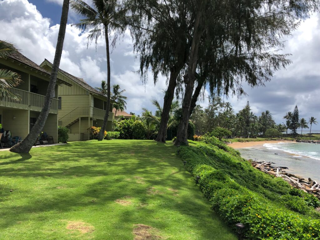 Kapa‘a Sands Resort lawn