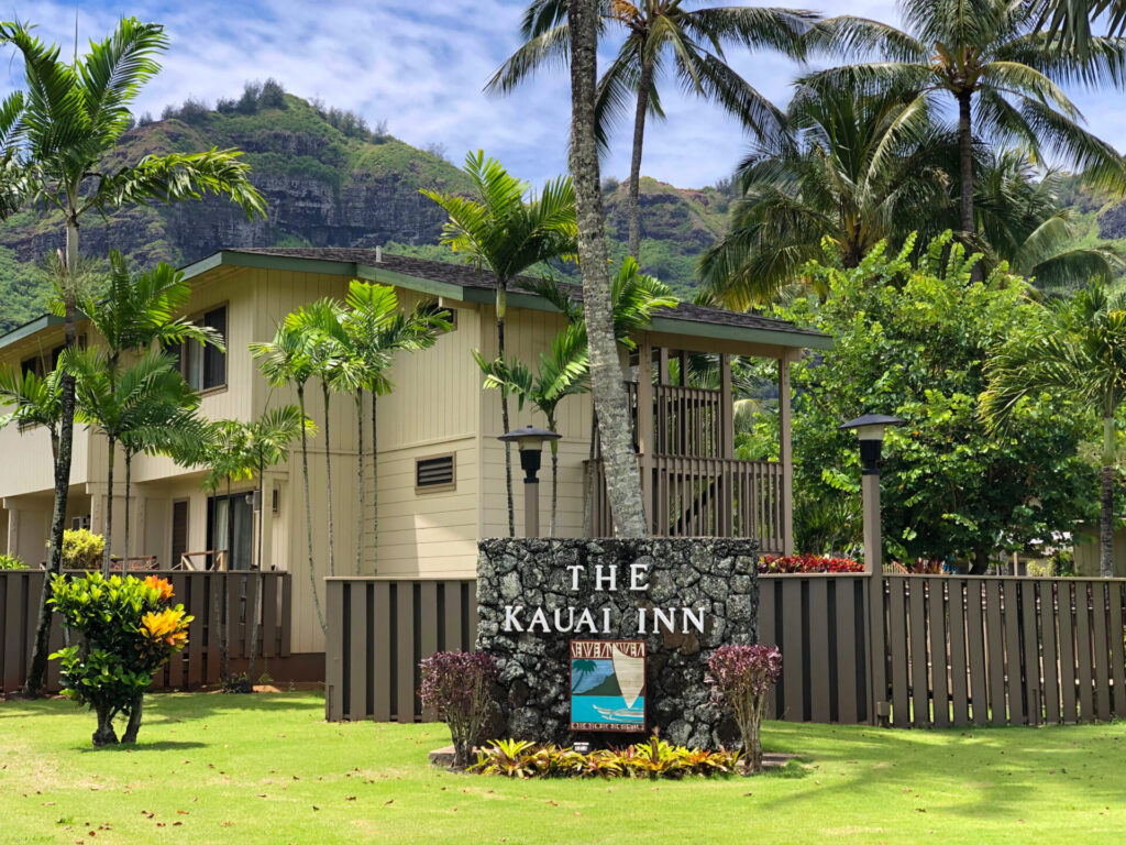 Kaua‘i Inn front