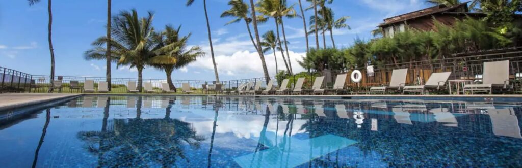 Waiohuli Beach Hale poolside