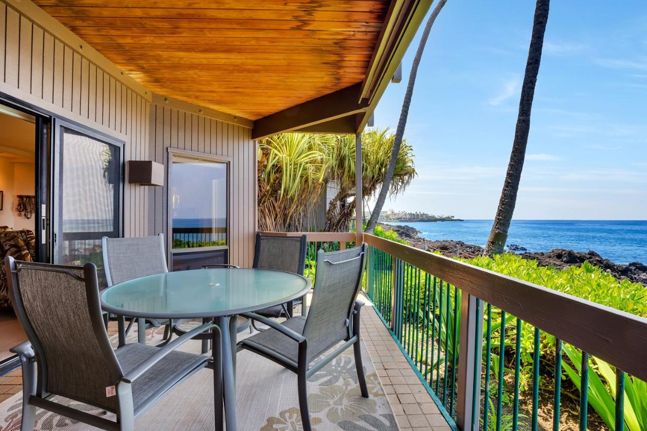Kanaloa at Kona balcony