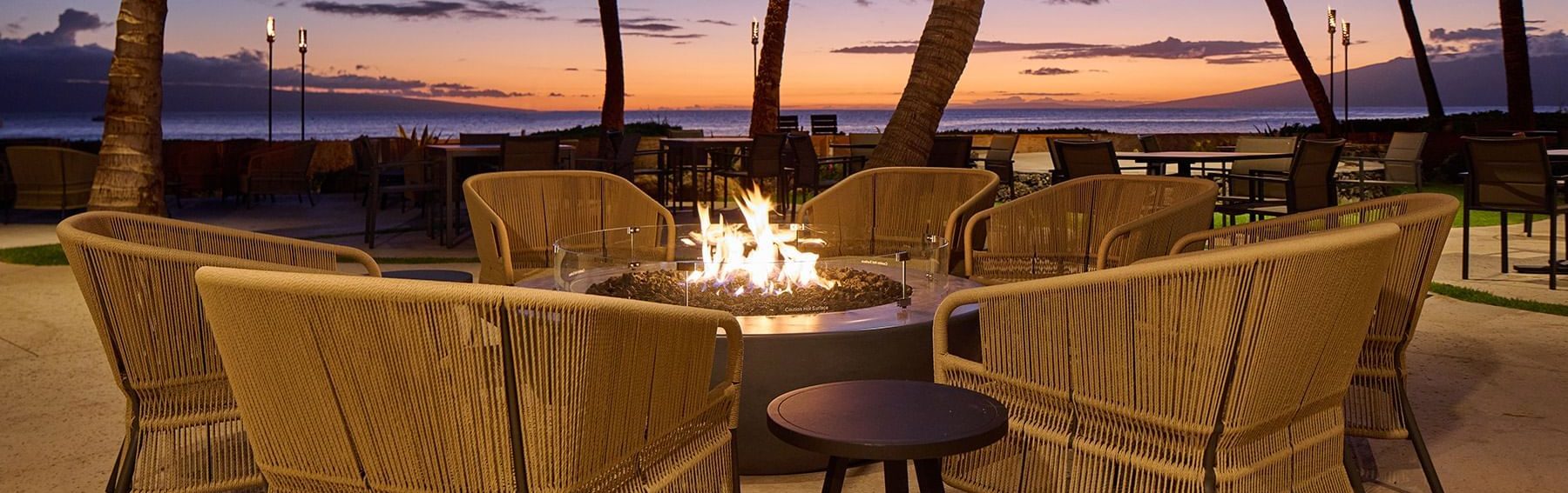 Ka‘anapali Beach Resort fire place with chairs from in a circle to surround it