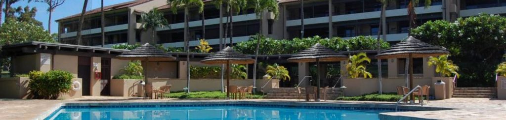 Ka‘anapali Royal poolside