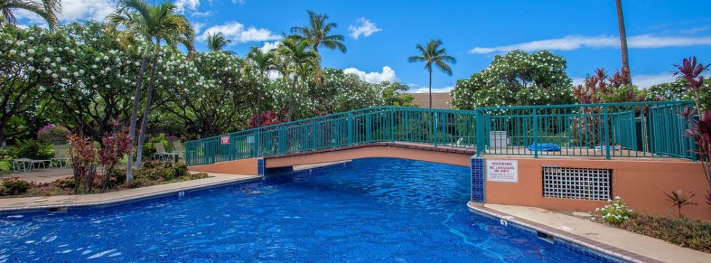 Koa Resort poolside