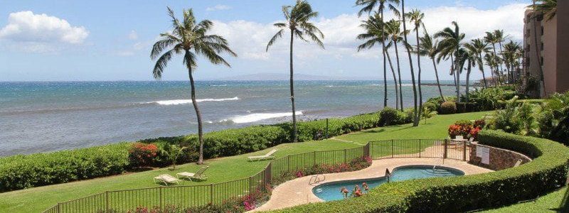 MA‘ALAEA BANYANS Ma‘alaea Banyans open area and beachside