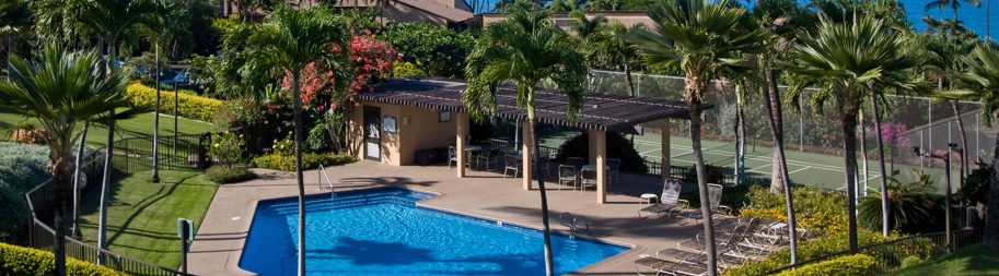 Wailea Ekahi Village poolside