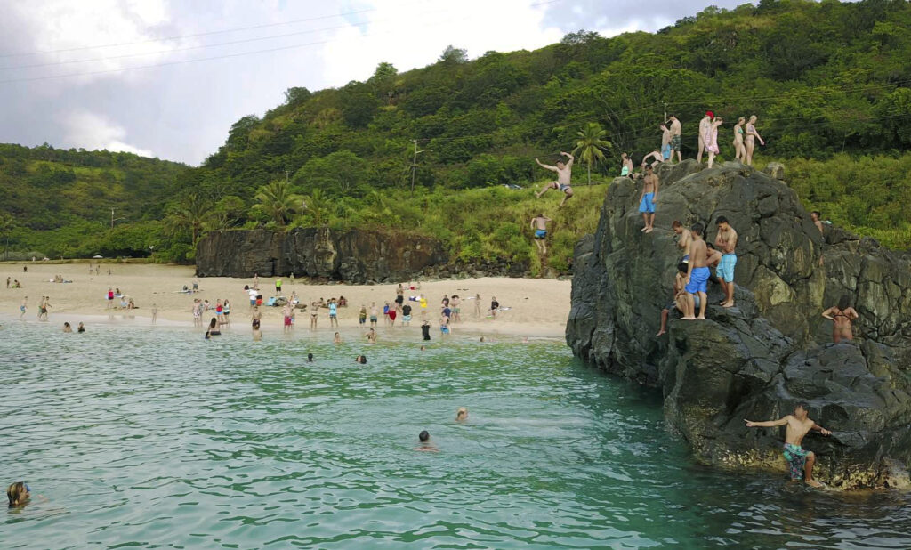 Crowded Oahu beach