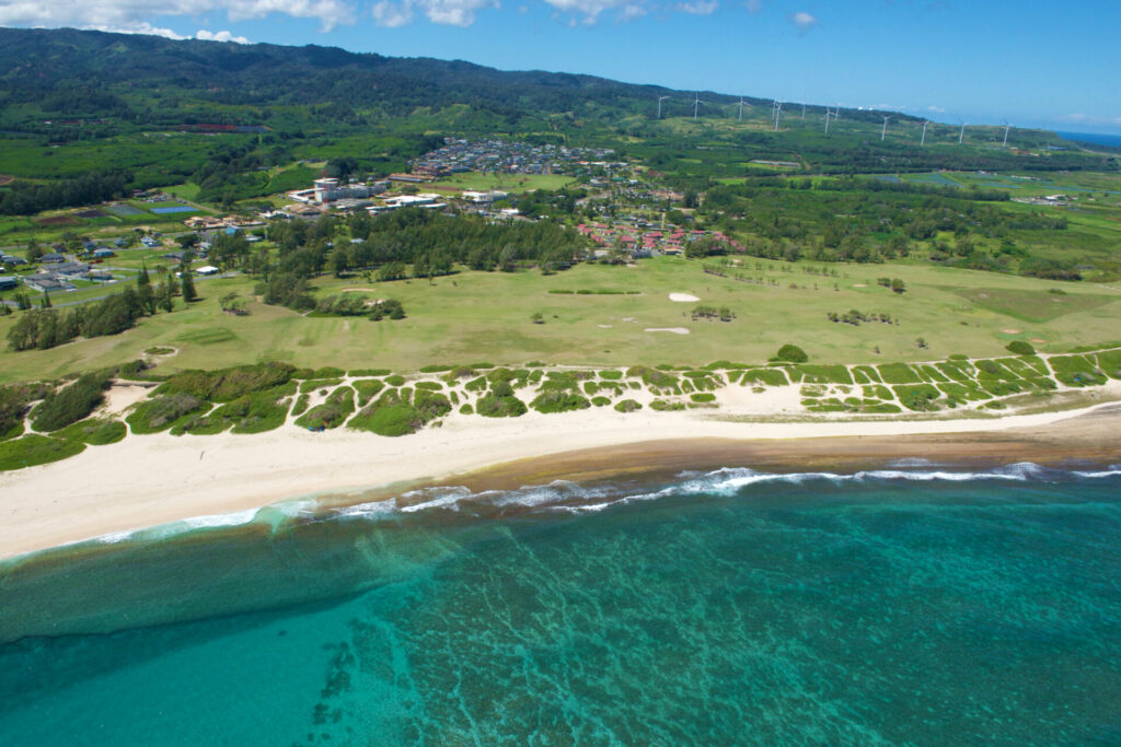 Secluded Oahu beach.