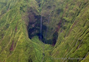 Below the summit waterfalls and lush tropical jungle are the norm. 